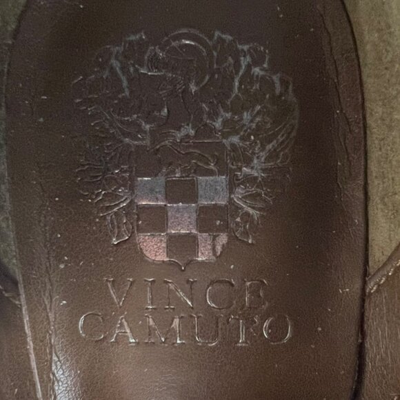 Vince Camuto Fernlee Pumpernickel Perforated Tan Brown Suede Ankle Boots Size 7M - Picture 6 of 8